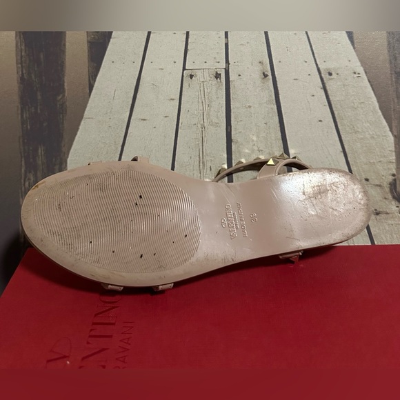 Valentino Jelly Sandals - Picture 6 of 6